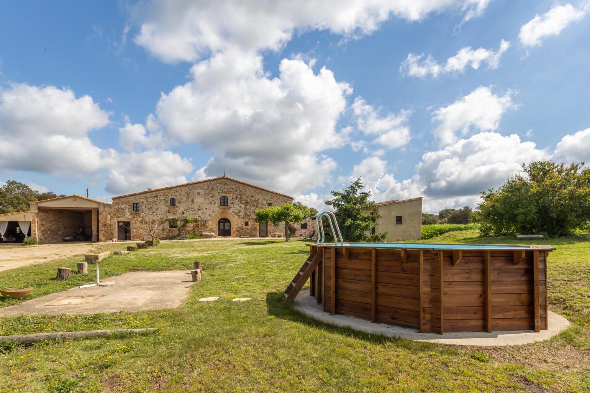 La Pahissa De Can Abras Casa Rural Girona Bagian luar foto
