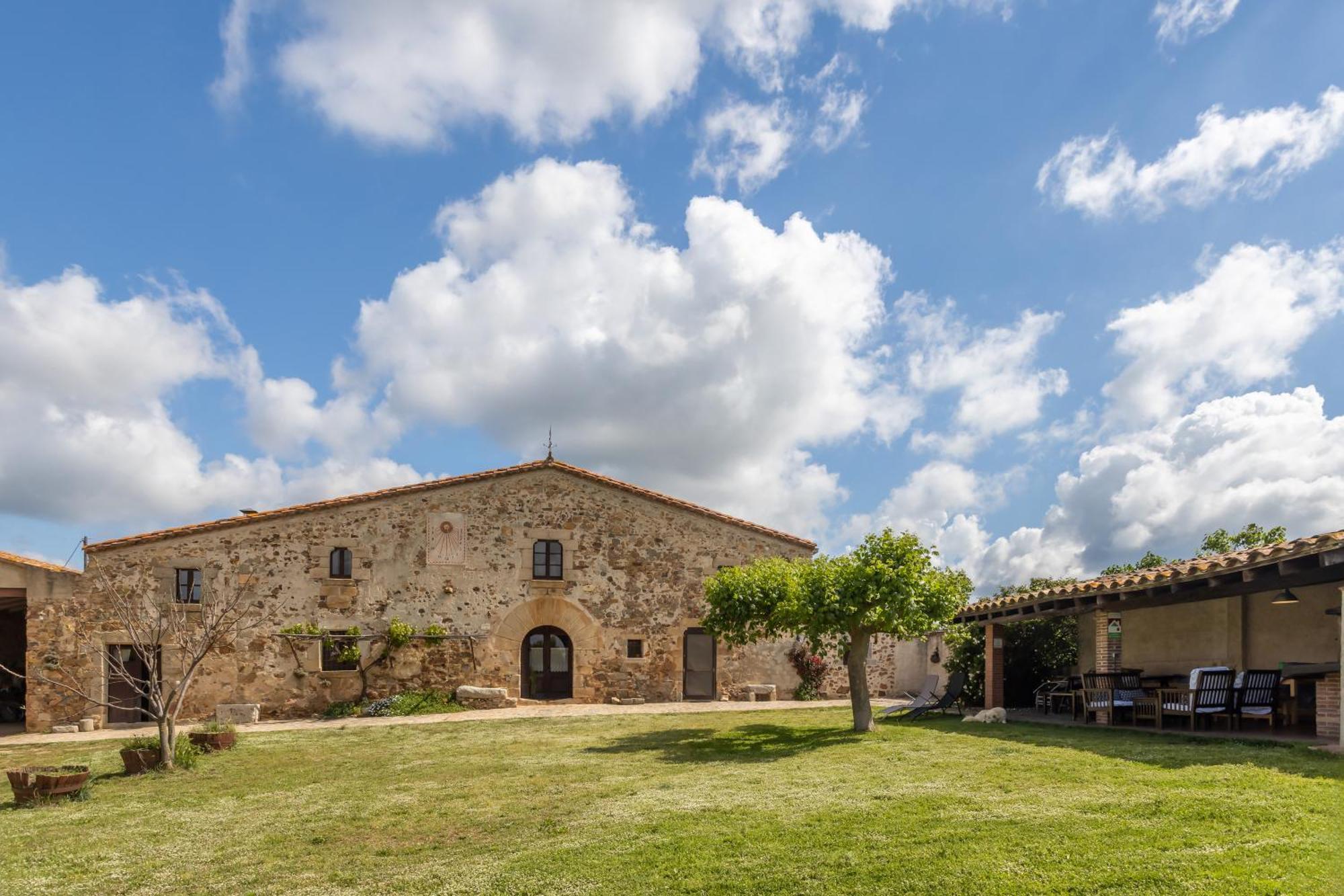 La Pahissa De Can Abras Casa Rural Girona Bagian luar foto